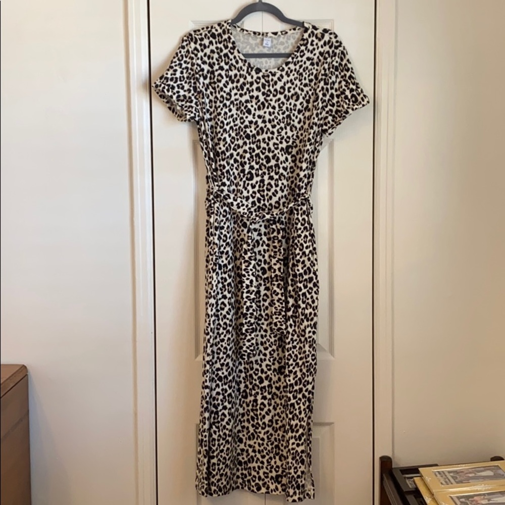 Old Navy Cheetah Print Maxi Dress